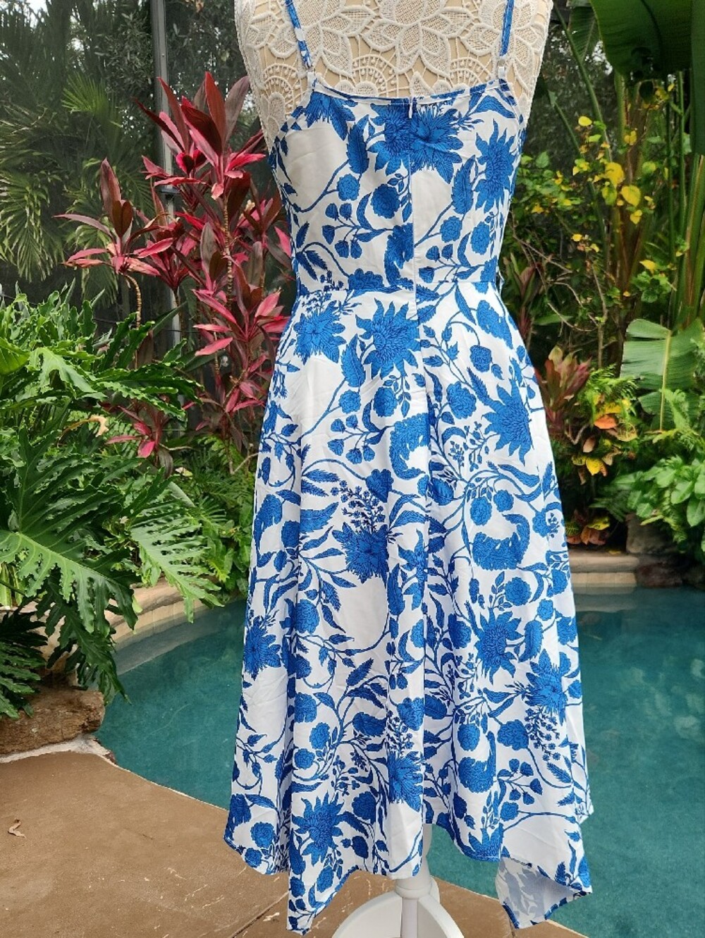 Stunning Blue and White Floral Sundress. Go To Summer Dress! - Picture 6 of 7